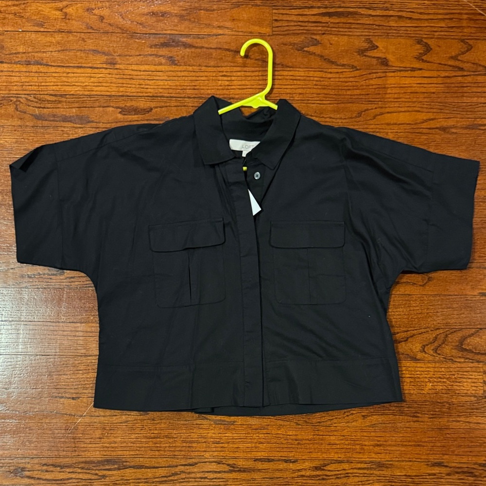 Black Short Sleeve Button-Up Shirt
